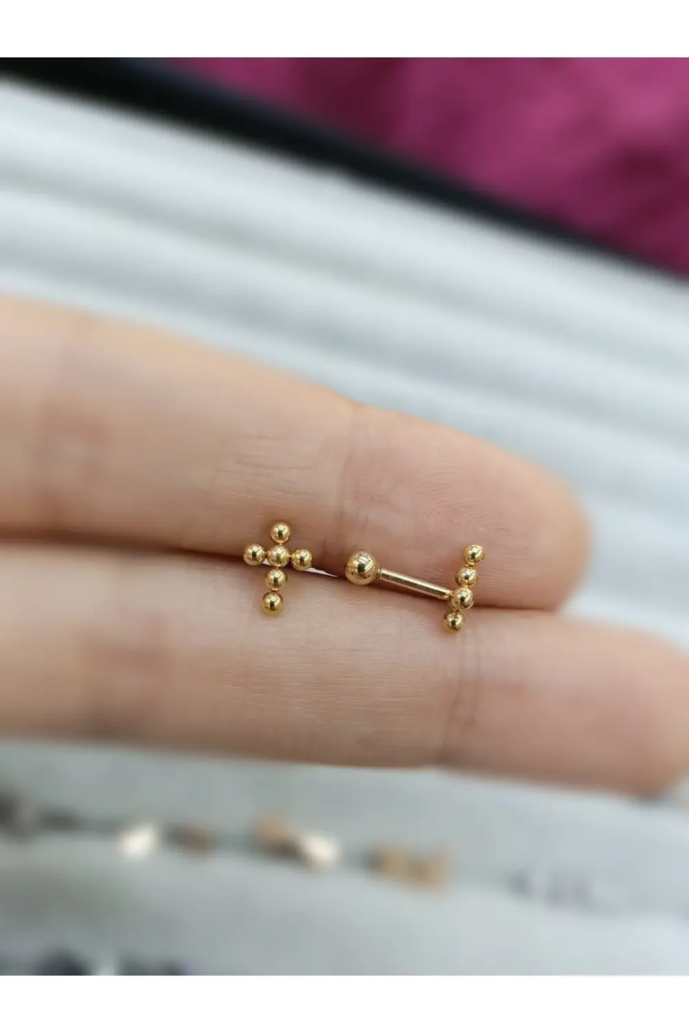 Arescollection Cerrahi Çelik Gold Haç Piercing