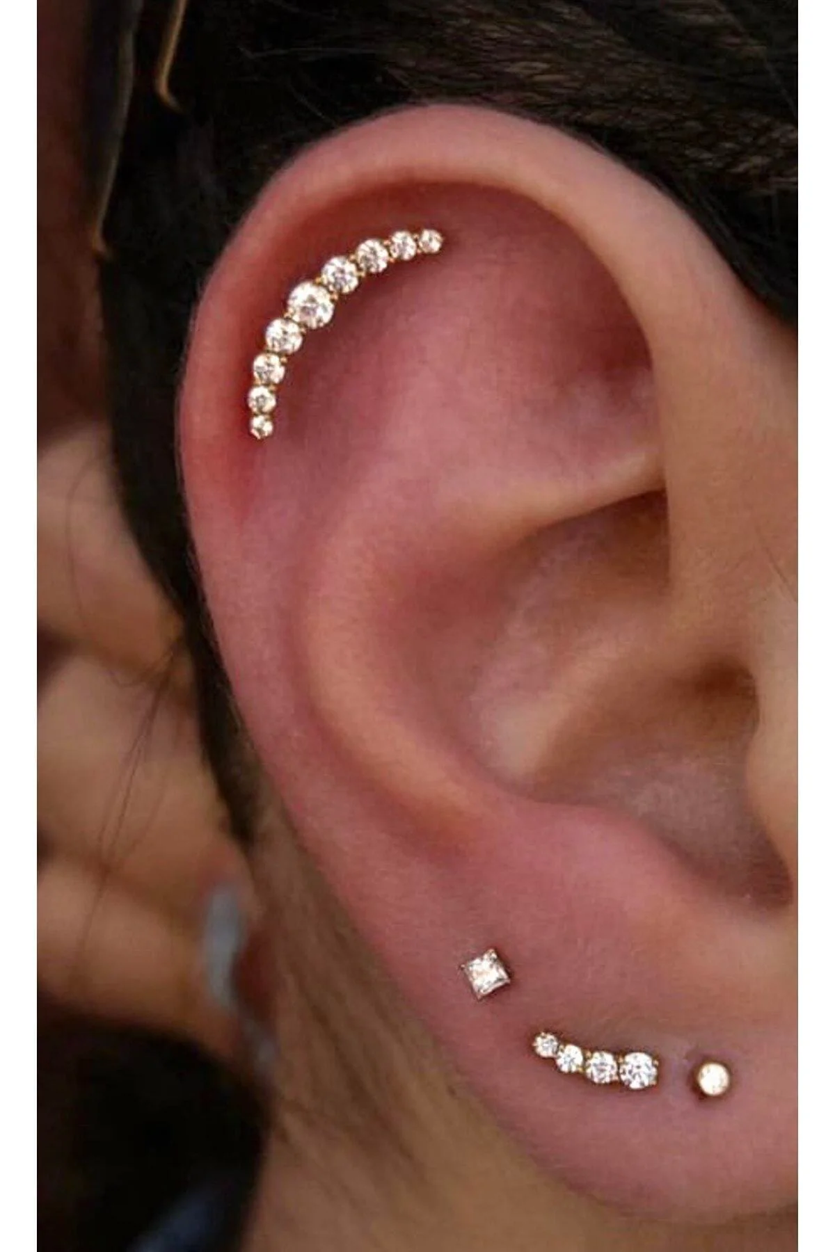 Cerrahi Çelik Gold Renk Helıx Kıkırdak Conch Piercingi