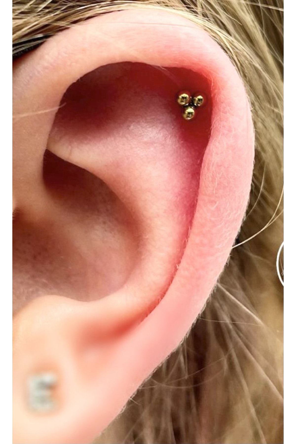 Cerrahi Çelik Gumus Renk Tragus Helix Kıkırdak Piercingi