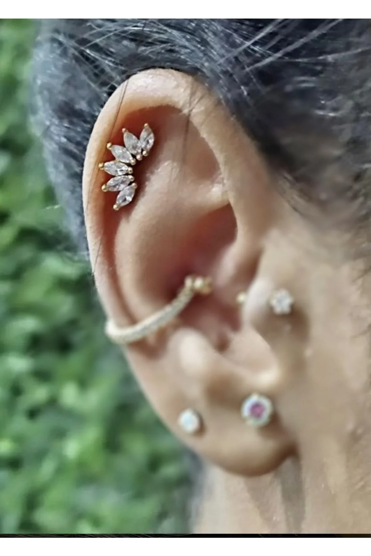 Cerrahi Çelik Gold Renk Helix Tragus Kıkırdak Piercingi