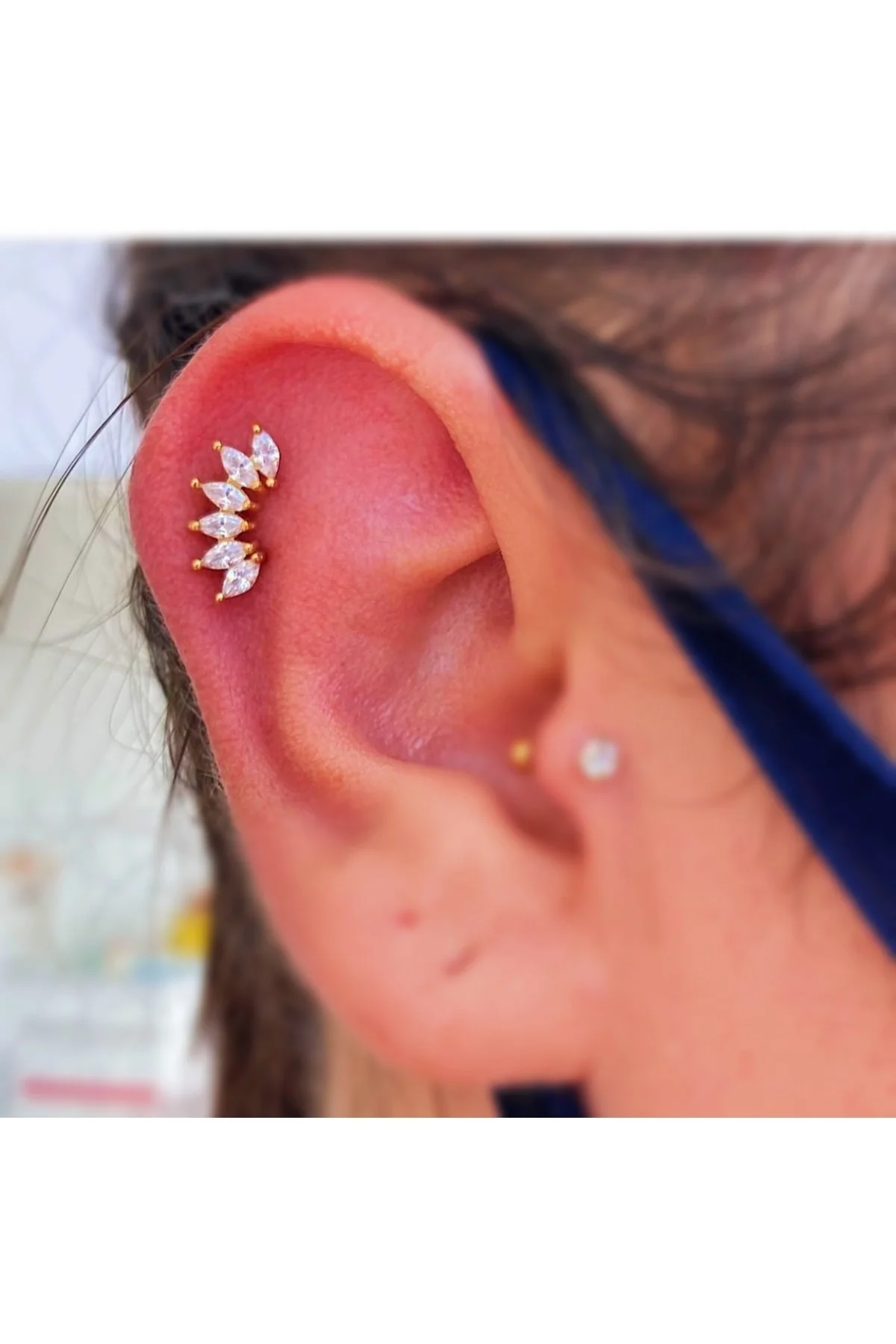 Cerrahi Çelik Gold Renk Helix Tragus Kıkırdak Piercingi
