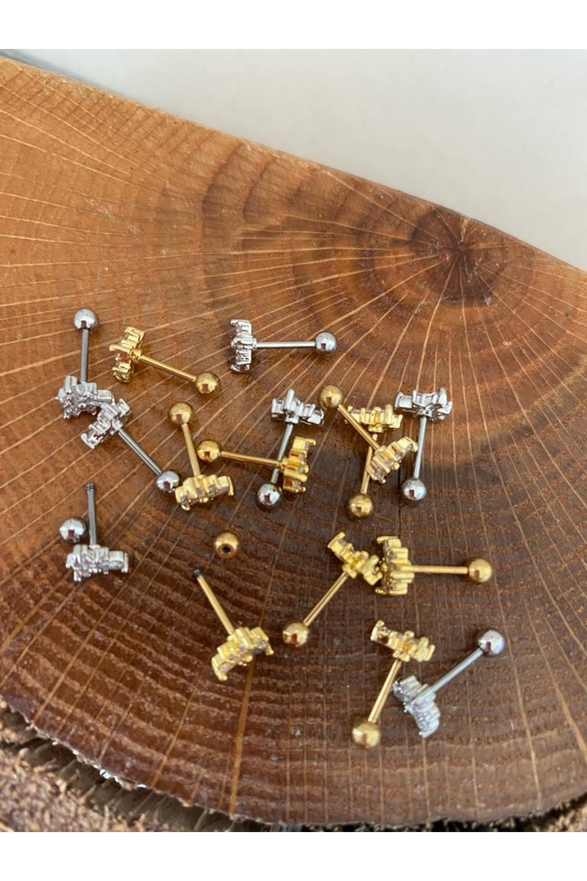Cerrahi Çelik Gümüş Renk Kalp Tragus Helix Kıkırdak Piercingi