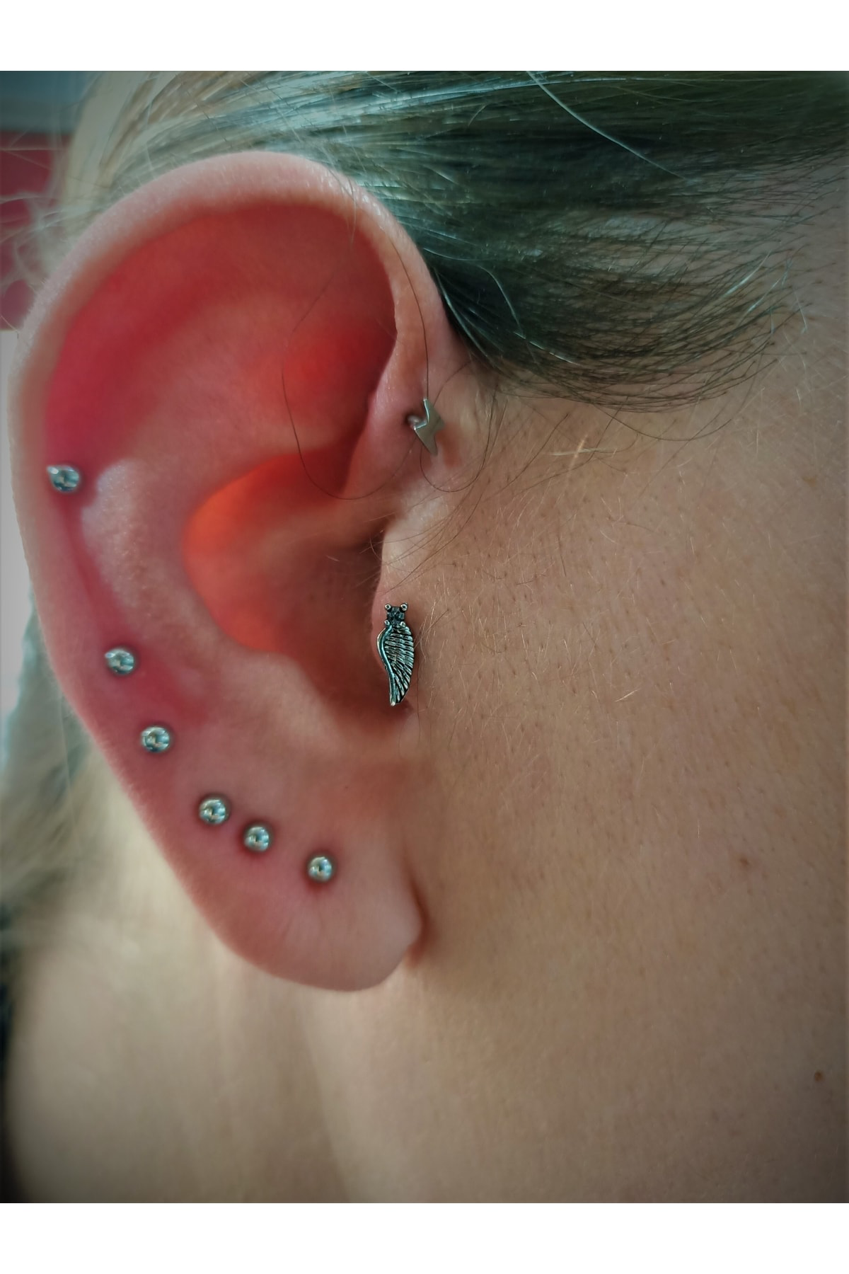 Cerrahi Çelik Gümüş Renk Tragus Helix Kıkırdak Piercingi