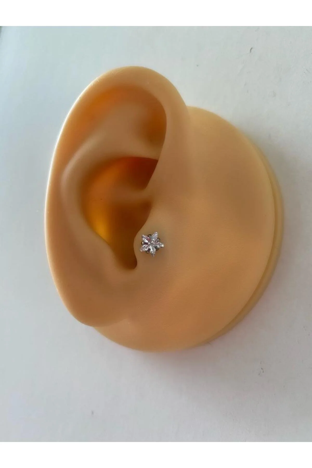 Cerrahi Çelik Gümüş Renk Tek Taş Yıldız Tragus Helix Kıkırdak Piercing