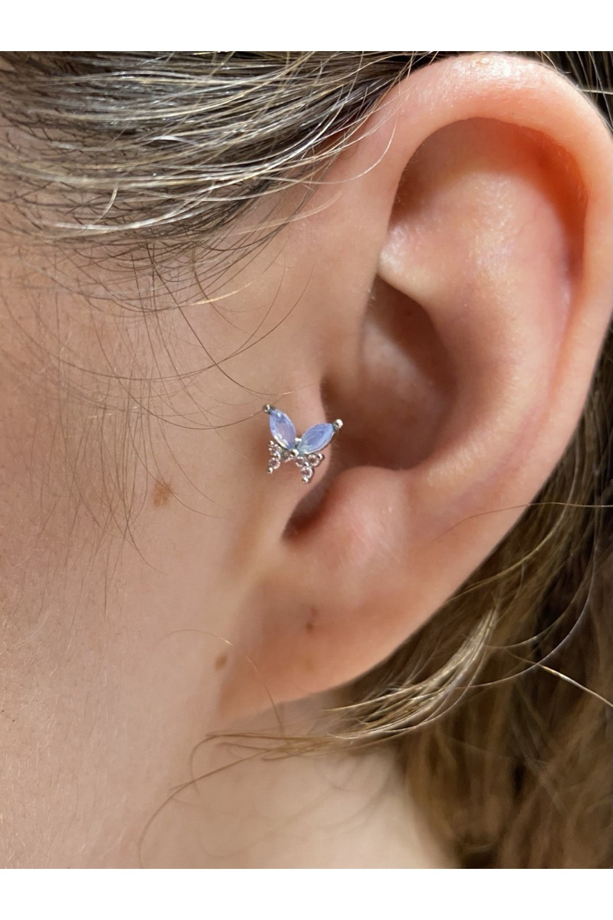 Cerrahi Çelik Gümüş Renk Kelebek Tragus Helix Kıkırdak Piercingi