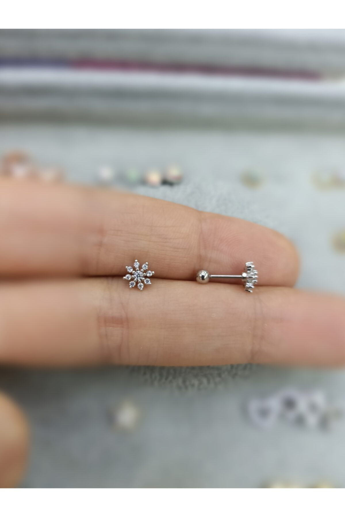 Cerrahi Çelik Gümüş Renk Tragus Piercing