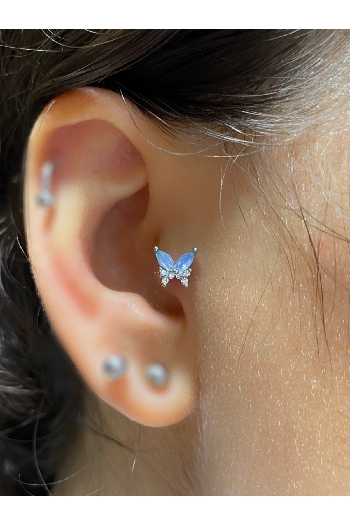 Cerrahi Çelik Gümüş Renk Kelebek Tragus Helix Kıkırdak Piercingi