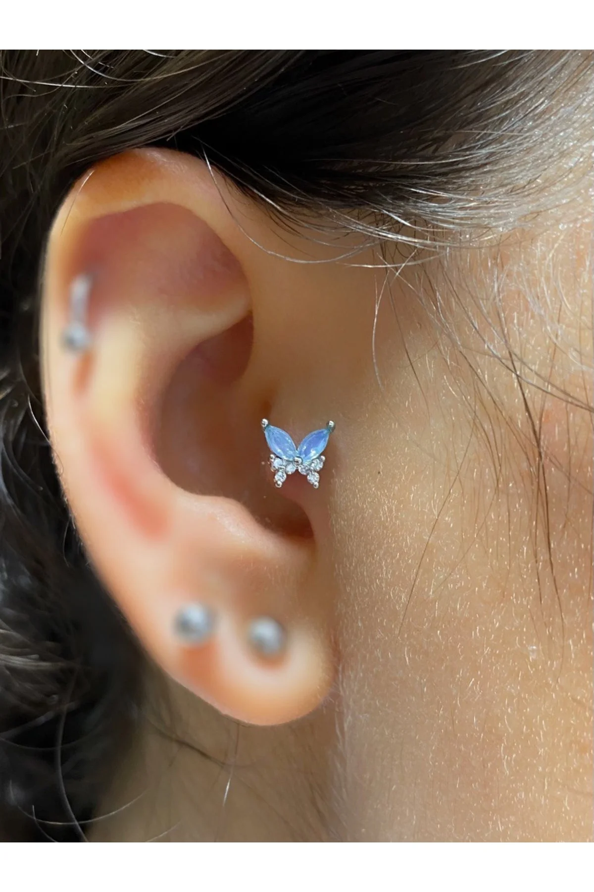 Cerrahi Çelik Gümüş Renk Kelebek Tragus Helix Kıkırdak Piercingi