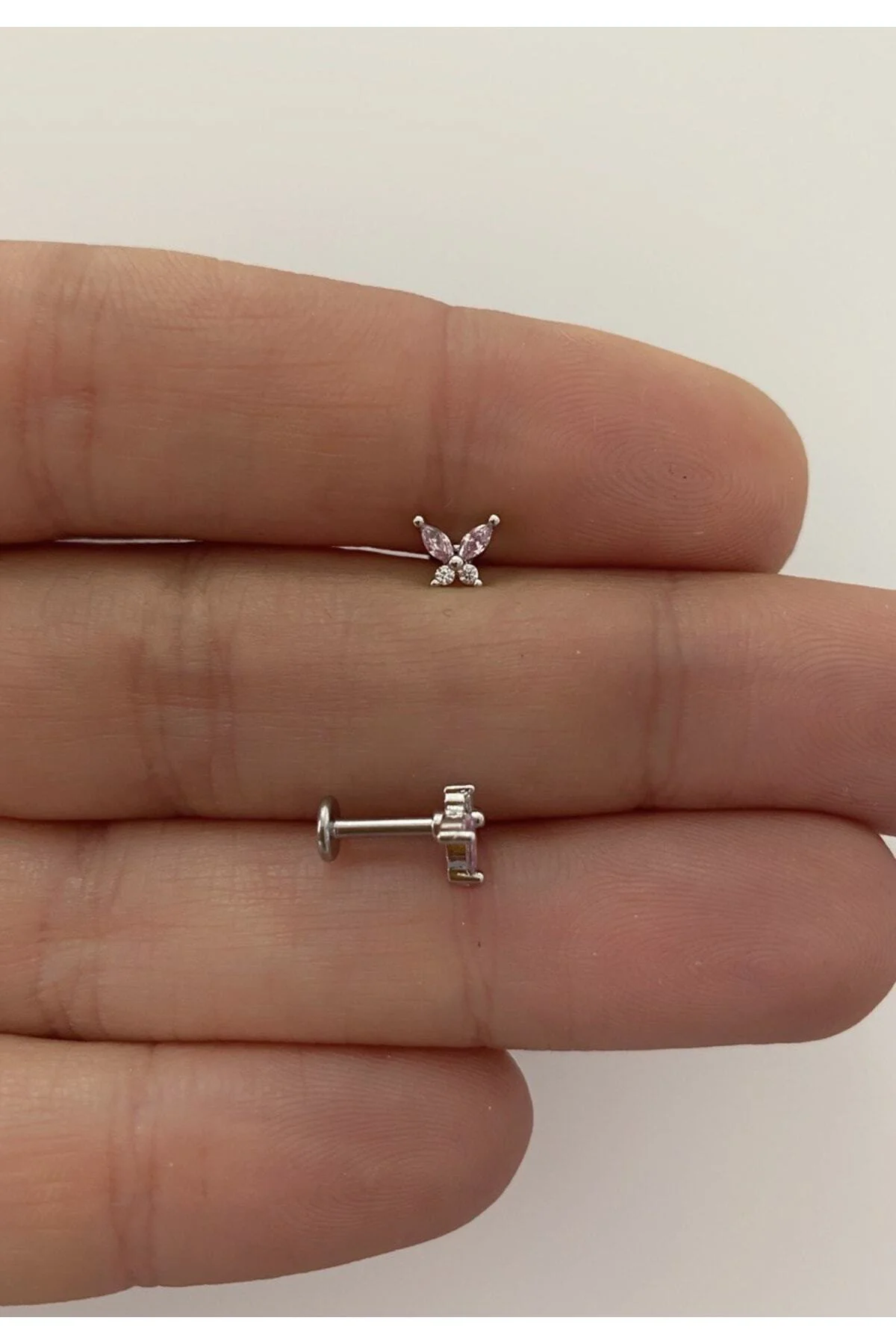 Cerrahi Çelik Kelebek Arkası Düz Labret Tragus Helix Lobe Conch Uyumlu Piercing Küpe