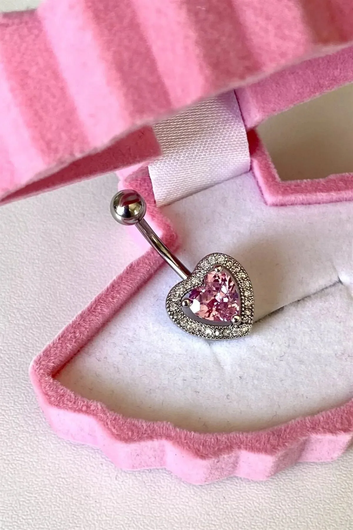 Cerrahi Çelik Pembe Kalpli Göbek Piercingi