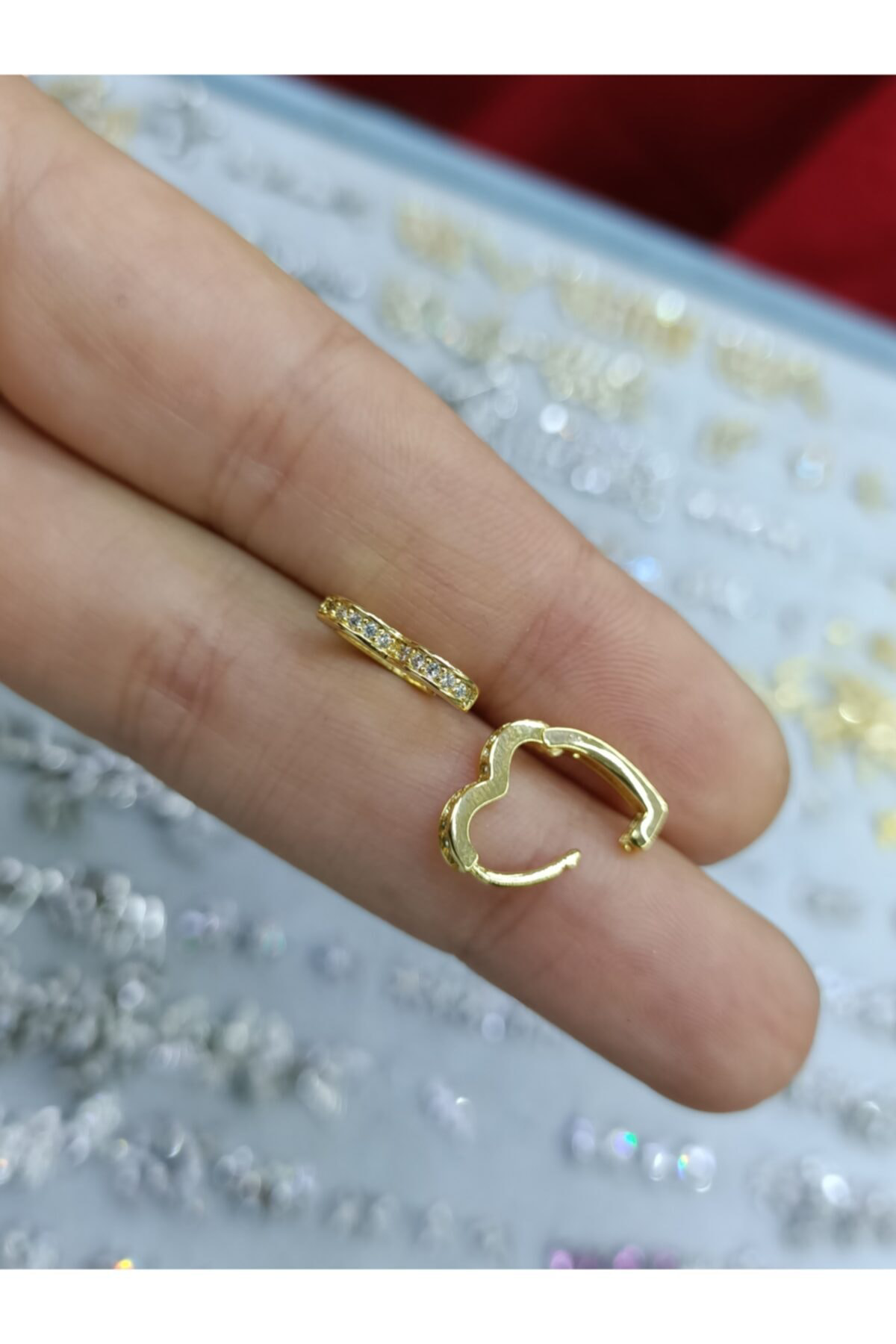 Cerrahi Çelik Taşlı Kalp Kıkırdak Helix Piercingi