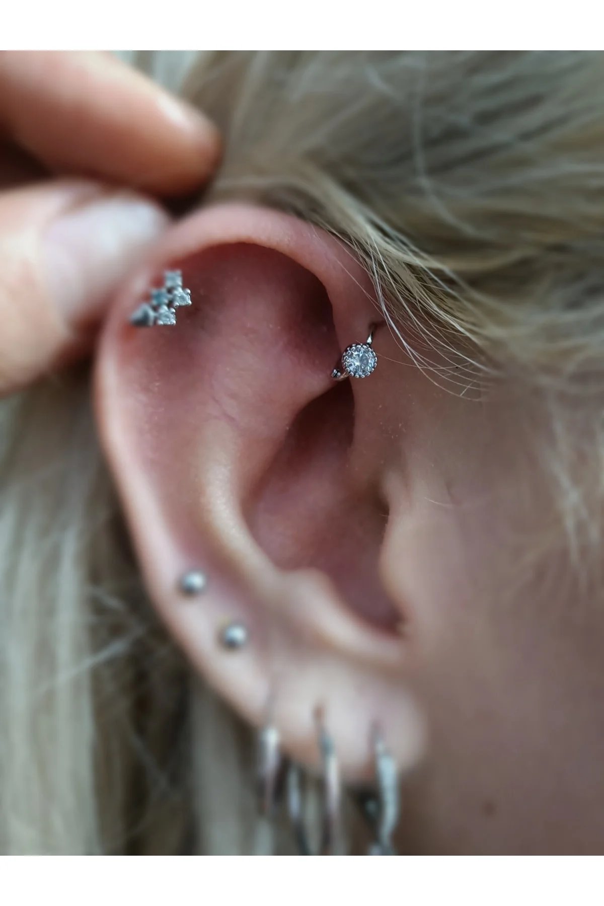 Cerrahi Çelik Tek Taş Mini Halka Tragus Piercingi