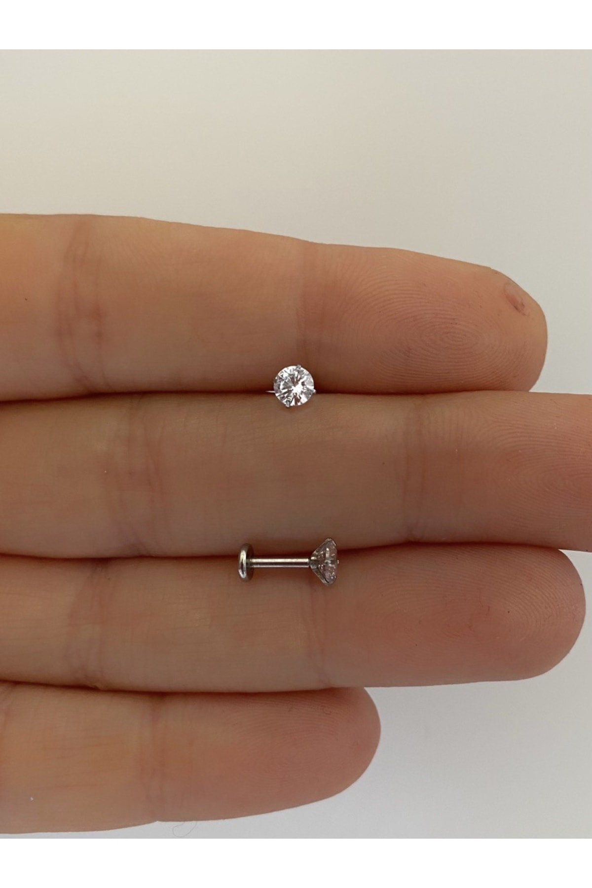 Cerrahi Çelik Tragus Helix Conch Lobe Kıkırdak Uyumlu Piercing Kü