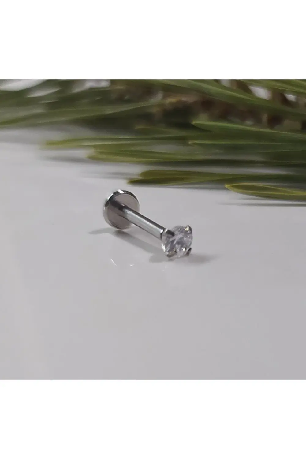 Cerrahi Çelik Zirkon Taşlı Gümüş Gri Piercing, Küpe, Kulak, Dudak