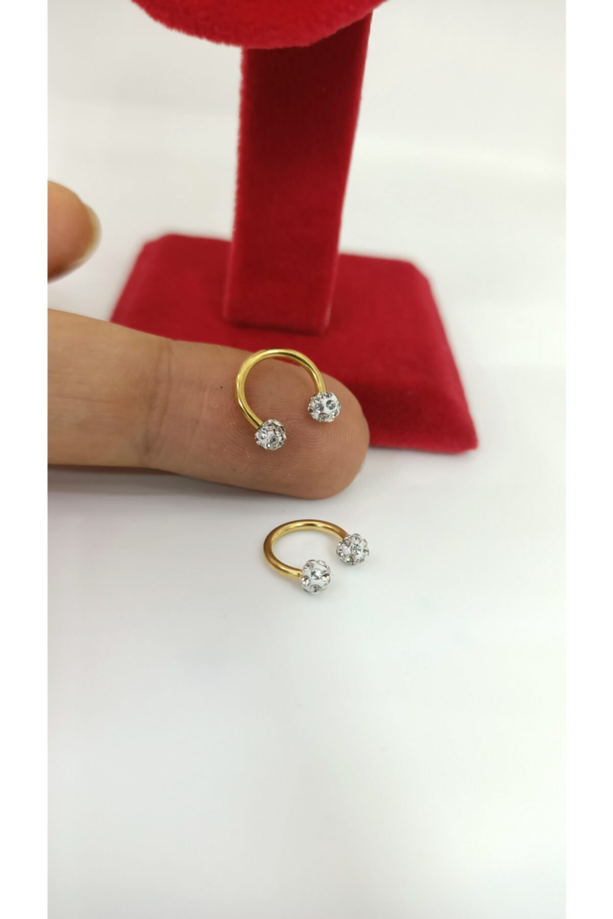 Arescollection Cerrahi Çelik Zirkon Taşlı Gold Yarım Halka Piercing