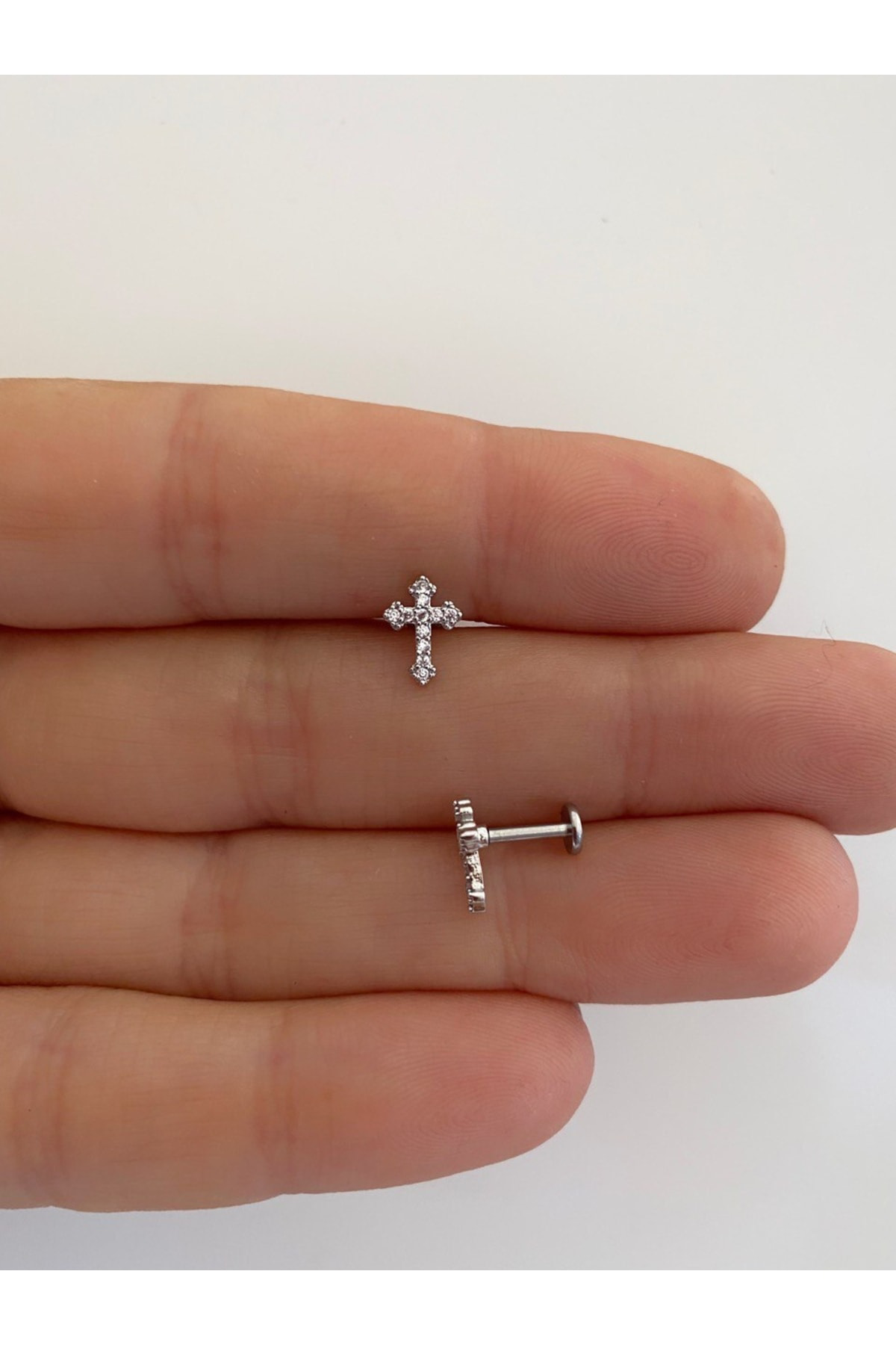 Cerrahi Çelik Zirkon Taşlı Arkası Düz Labret Tragus Helix Lobe Co