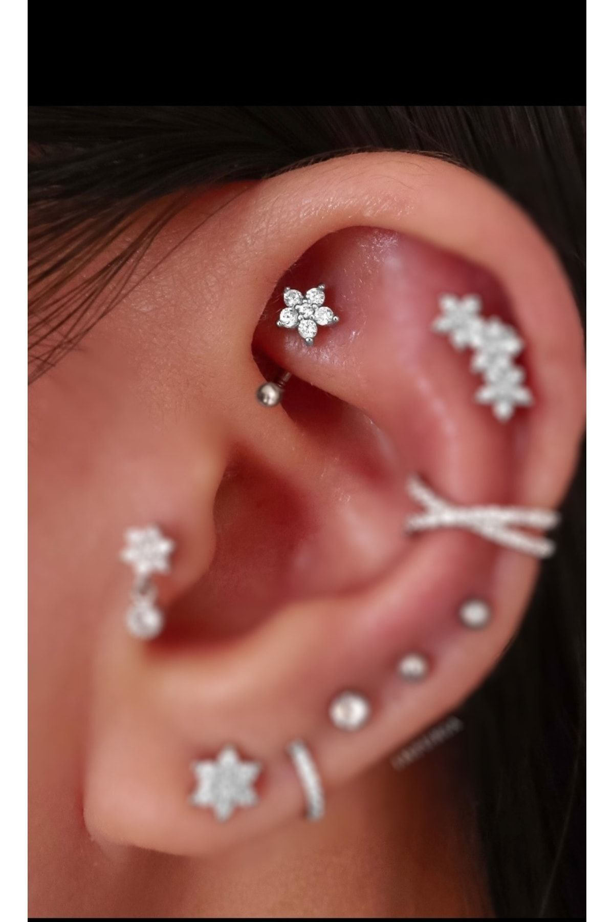 Cerrahi Çelik Zirkon Taşlı Rook Piercingi
