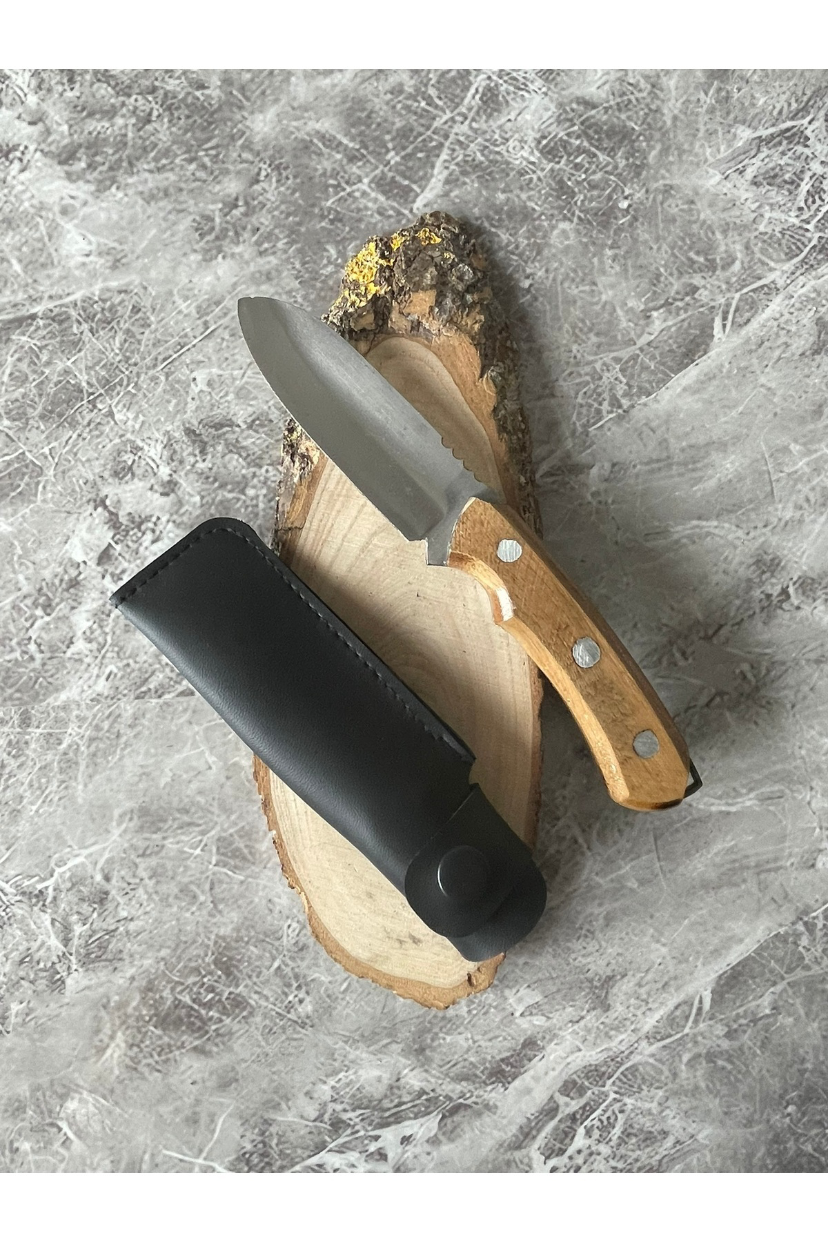 Ceviz Kabzeli El Yapımı Kılıflı Mini Kamp ve Av Bıçağı – 19,5 cm