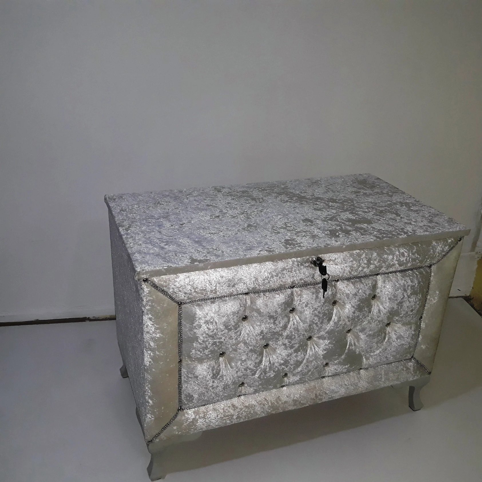 Çeyiz 18149 SANDIK Kapitone Model 3 lü KREM Kadifemsi Kumaş İçi Tela El Yapım Fiyatı, Yorumları ve Özellikleri
