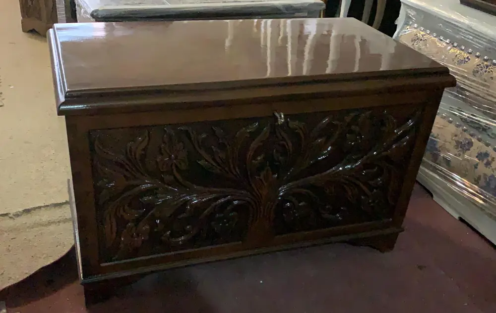 Çeyiz SANDIK 18040 Ahşap Kayın El Oyma Model Kilitli Parlak ceviz