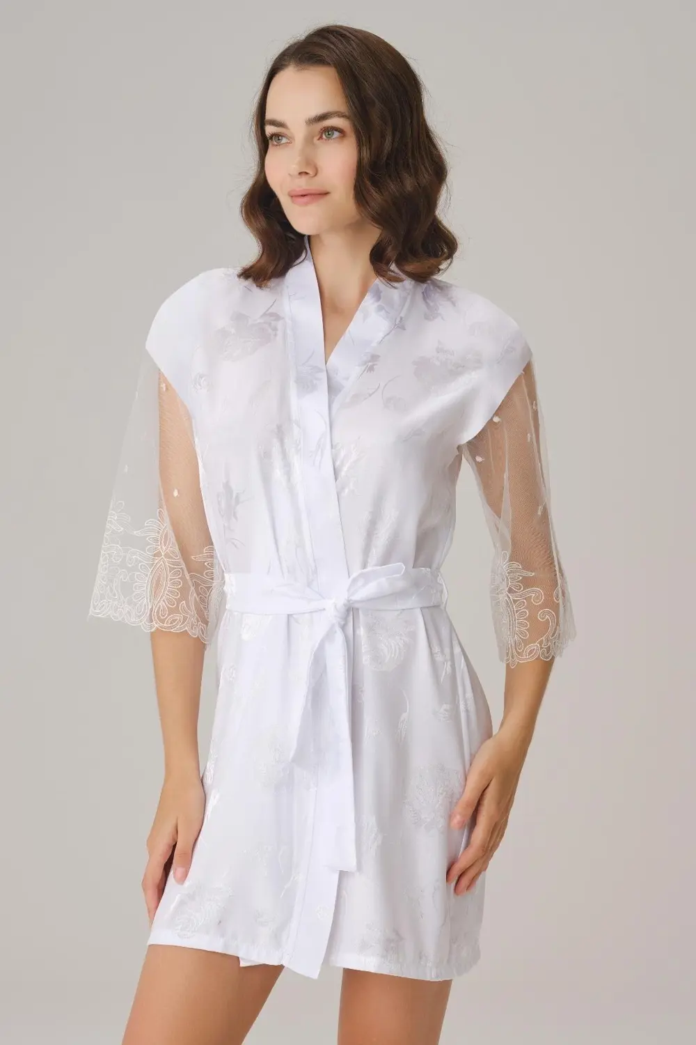 Çeyizlik Uzun Kol V Yaka Kadın Saten Düz Yazlık Mini Dantel Detay