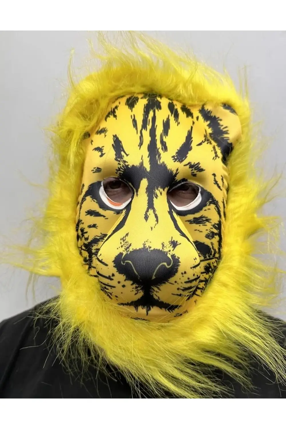 CEYLAN ADAM SarıYeleliSarıSaçlıAslanMaskesiMegaPeluş2No