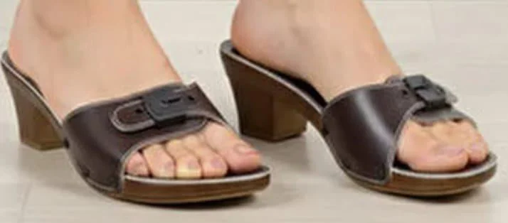 Ceyo 6800ı Minelli Topuklu Kahve Ortopedik Kadın Terlik