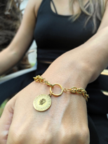 Tükkan Accessories Çeyrek Altin Sallantili İkili Zincir Çelik Bileklik Altin Kaplama Tükkan Accessories Çeyrek Altin Sallantili İkili Zincir Çelik Bileklik Altin Kaplama