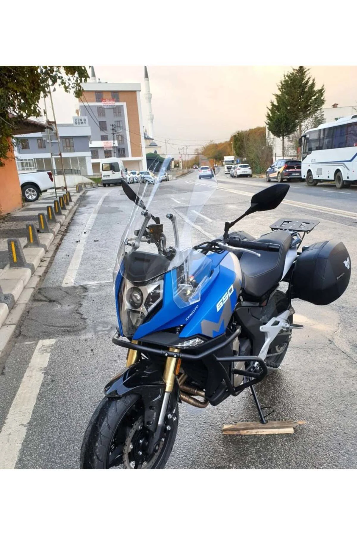 CF Moto 650 MT Ön Cam 2016-2026 Model 56cm Şeffaf Renkli 4mm