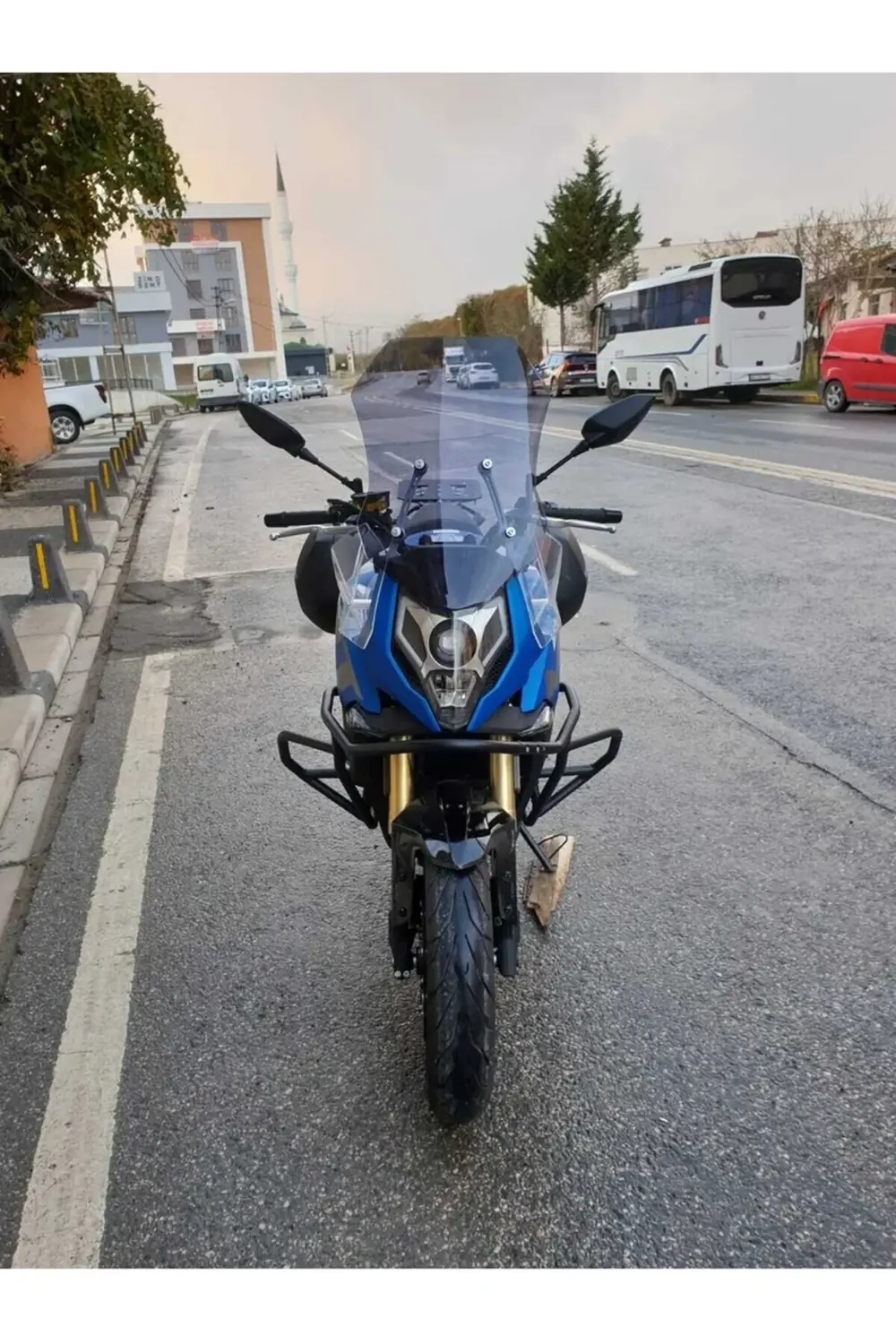 CF Moto 650 MT Ön Cam 2025 Model 56cm Füme Renk 4mm UZUN