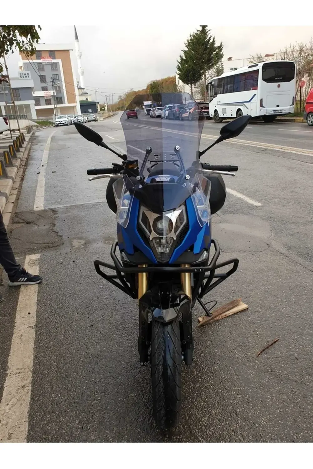 CF Moto 650 MT Ön Cam 2025 Model 56cm Füme Renk 4mm UZUN