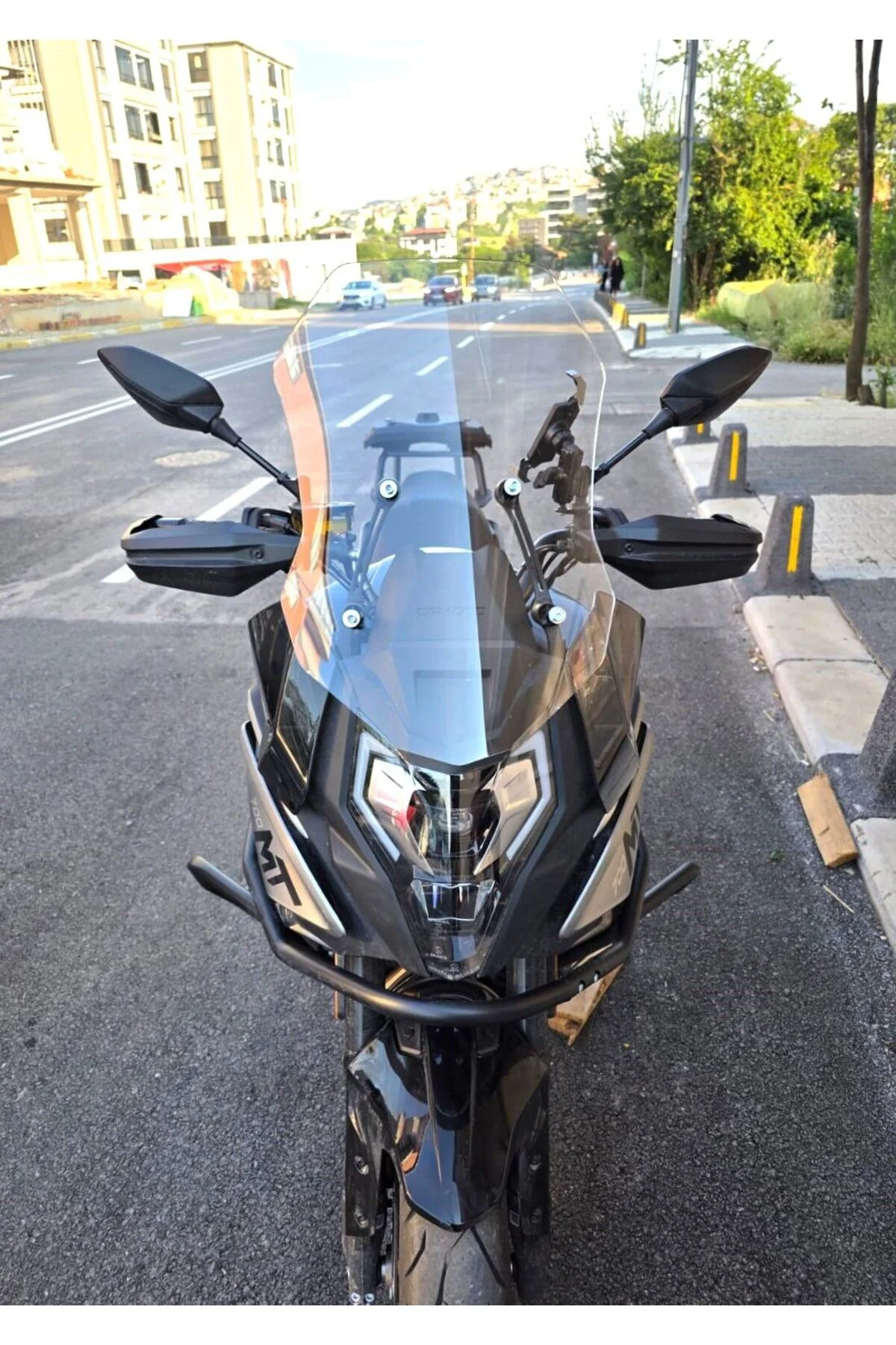 CF Moto 700 MT Ön Cam 2023-2026 Model 56cm Şeffaf Renkli 4mm