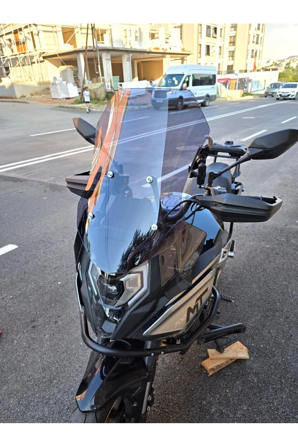 CF Moto 700 MT Ön Cam 2023-2026 Model 56cm Füme Renkli 4mm