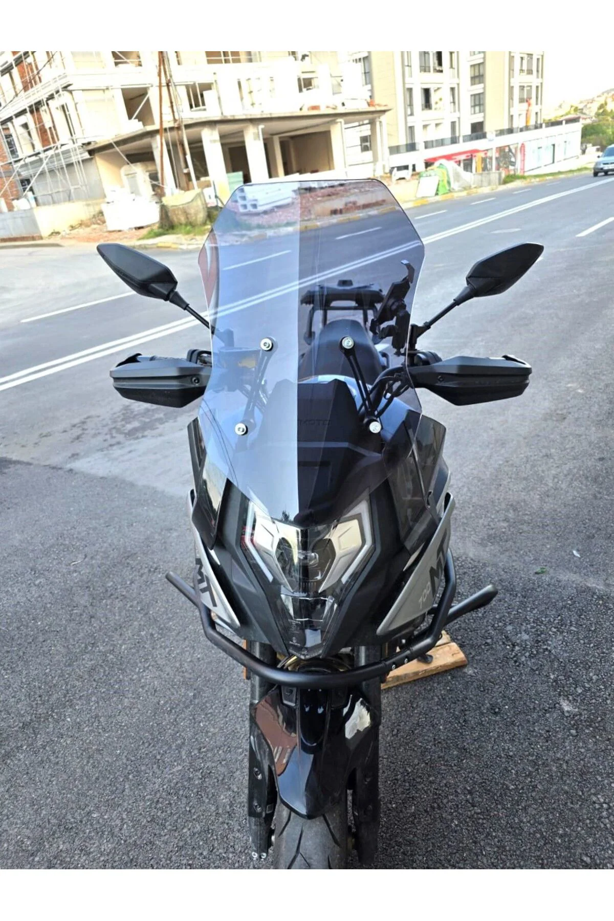 CF Moto 700 MT Ön Cam 2023-2026 Model 56cm Füme Renkli 4mm