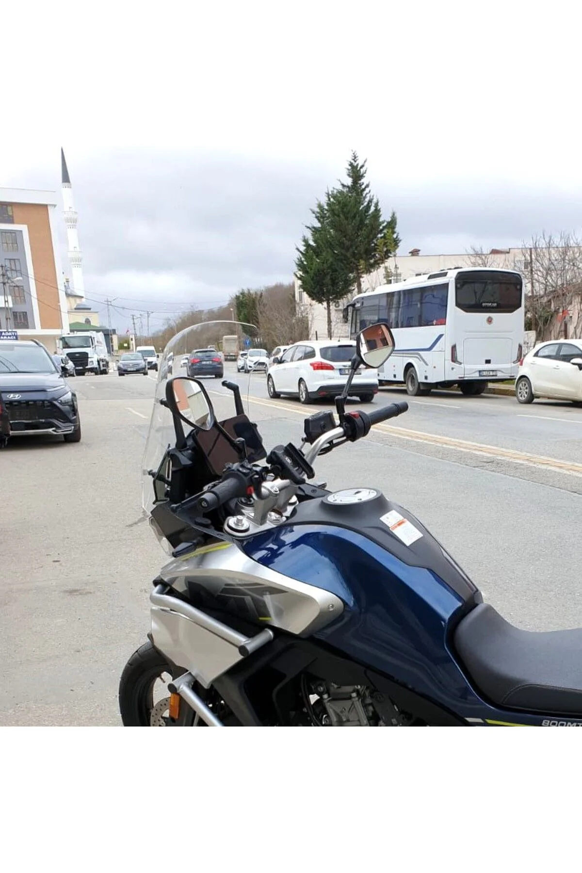 CF Moto 800 MT Ön Cam 2019-2026 Model 57cm Şeffaf Renkli 4mm