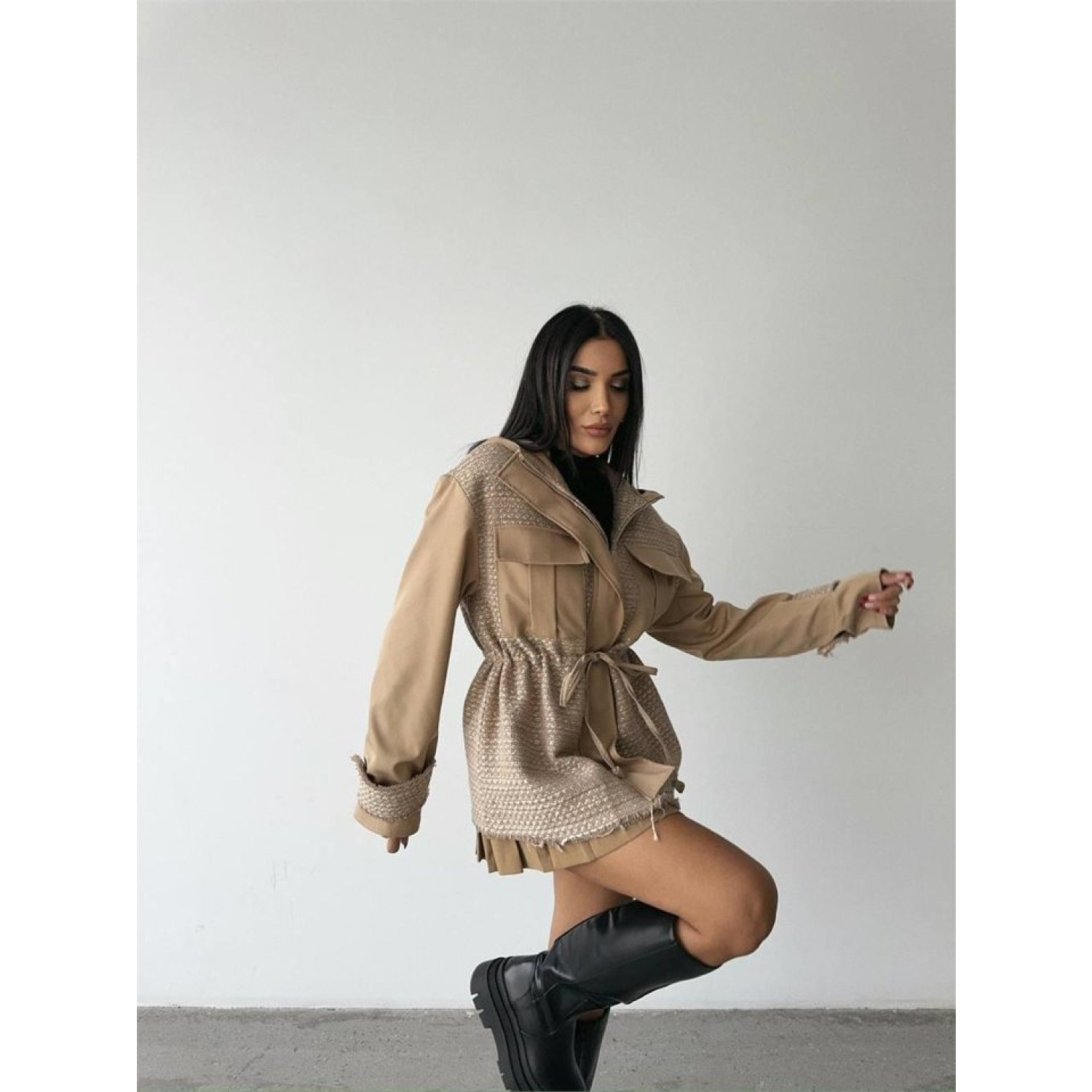 CHANEL -TRENCH  GARNİLİ KAPİŞONLU BELDEN BÜZGÜLÜ MONT - Bej