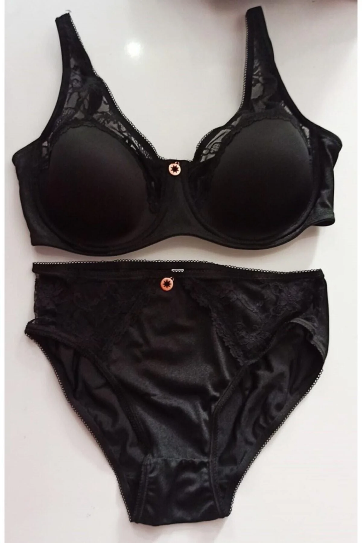 - Christine, Soft Cup , Dolgusuz, Balenli, Dantel Detaylı , Topar