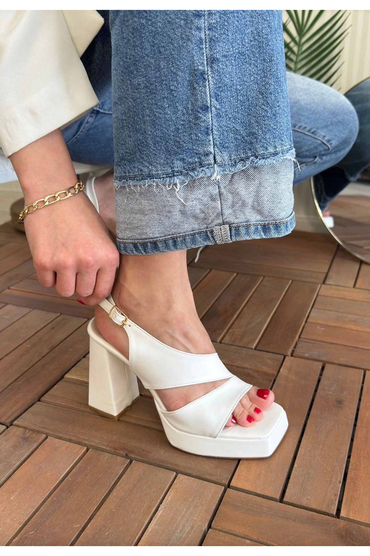 Rby Cica Beyaz Cilt Topuklu Ayakkabı