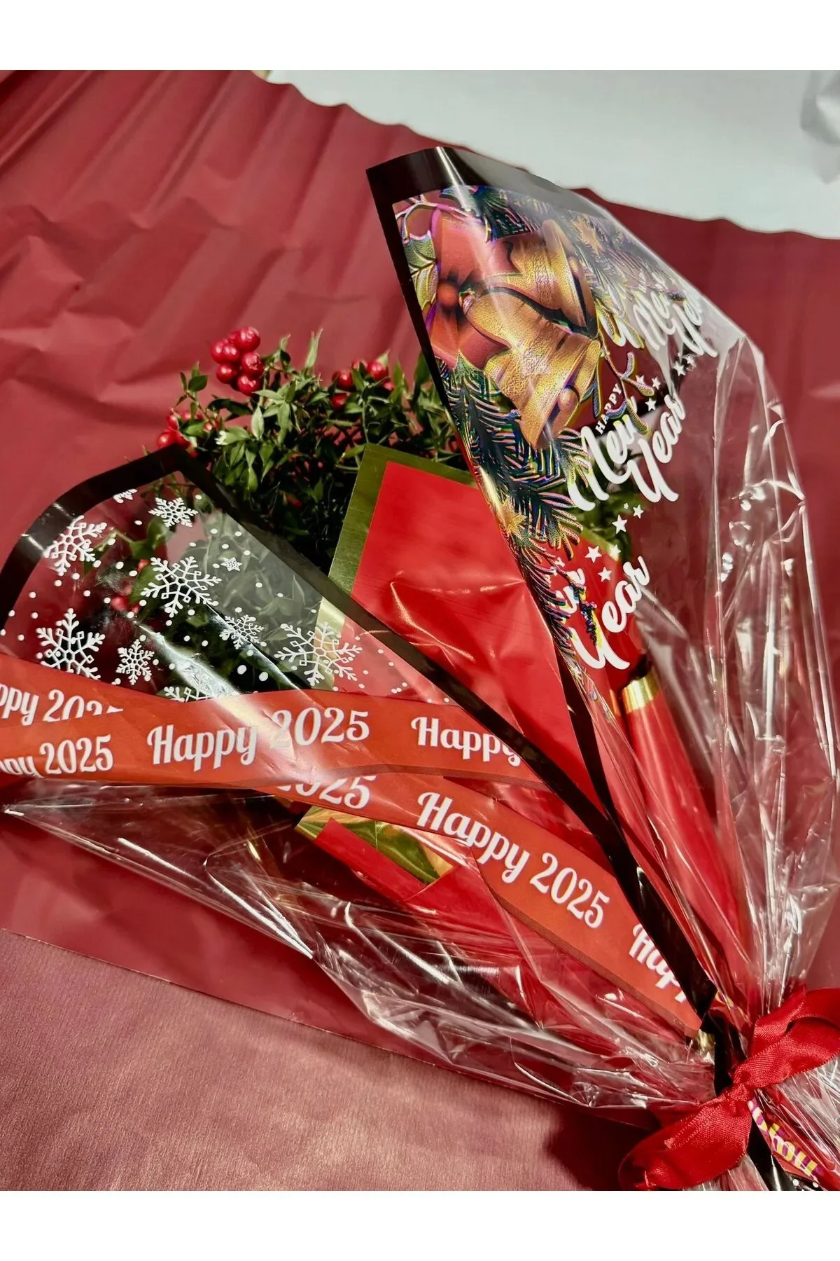 Çiçek Buket Ambalaj Kağıdı - Happy 2025 Kar Taneleri (Yılbaşı Hap