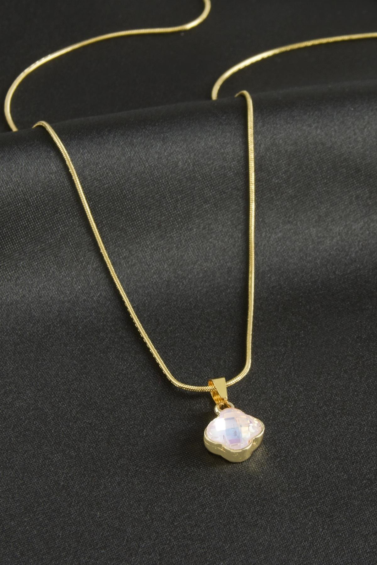 Çiçek Çelik Kolye