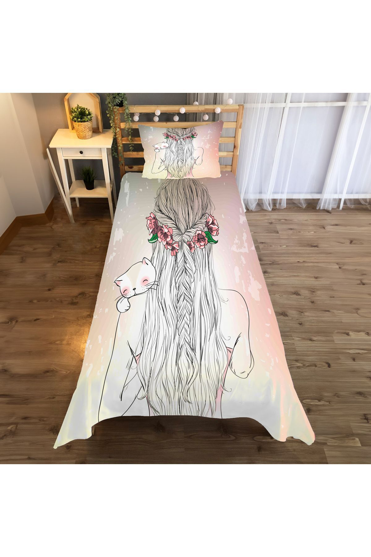 Evan Home Çiçek Taci Desenli Çocuk Odasi Takim Perde (İki Kanat),Yatak Örtüsü,Yastik,Kirlent ,Hali,Tablo