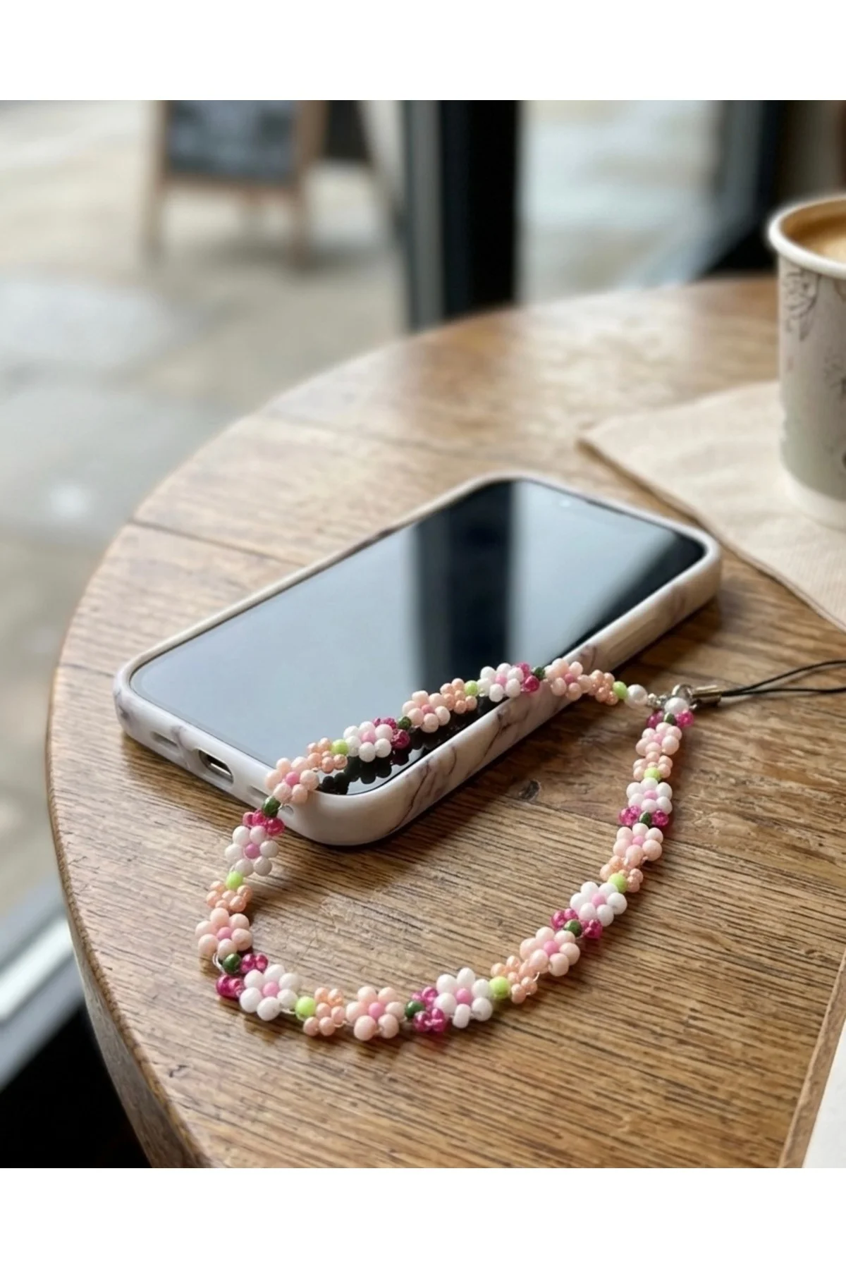 Çiçekli Boncuklu Telefon Askısı - Pembe ve Beyaz Papatya Temalı