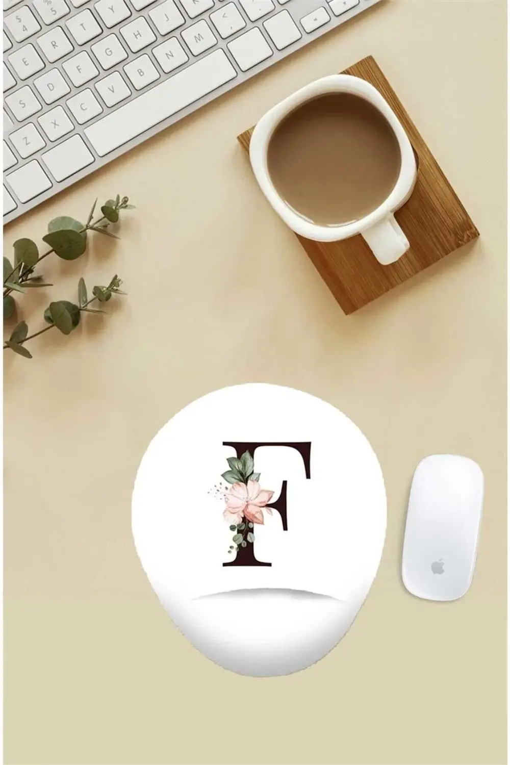 Çiçekli F Harfi Desenli Bilek Destekli Mouse Pad