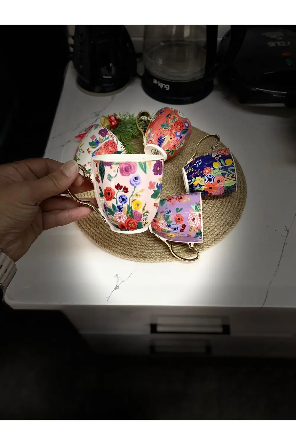 Çiçekli Lucia Porselen Kupa Tekli