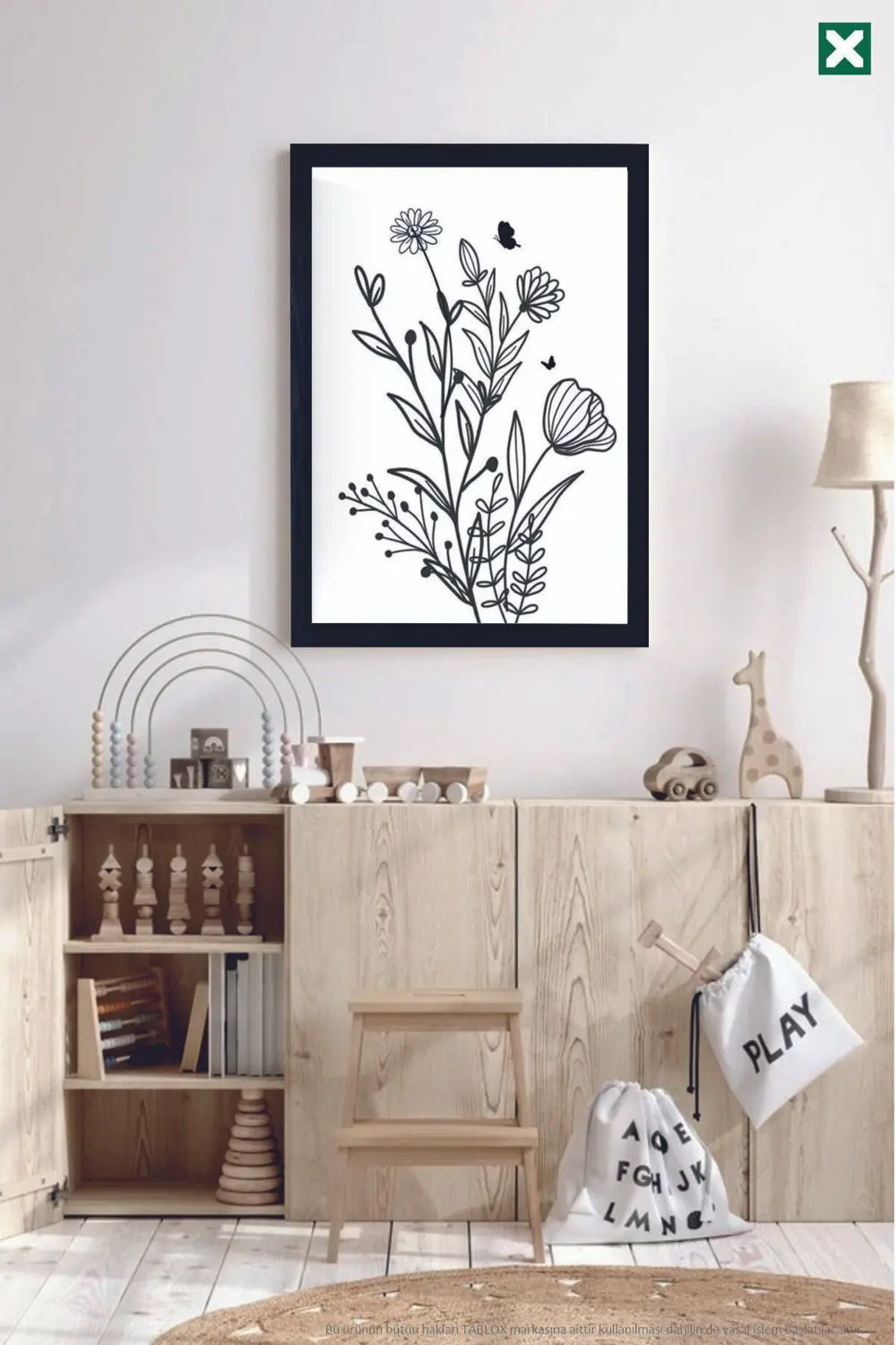 Çiçekli Ve Kelebekli 3’lü Çerçeve Görünümlü Modern MDF Tablo Seti