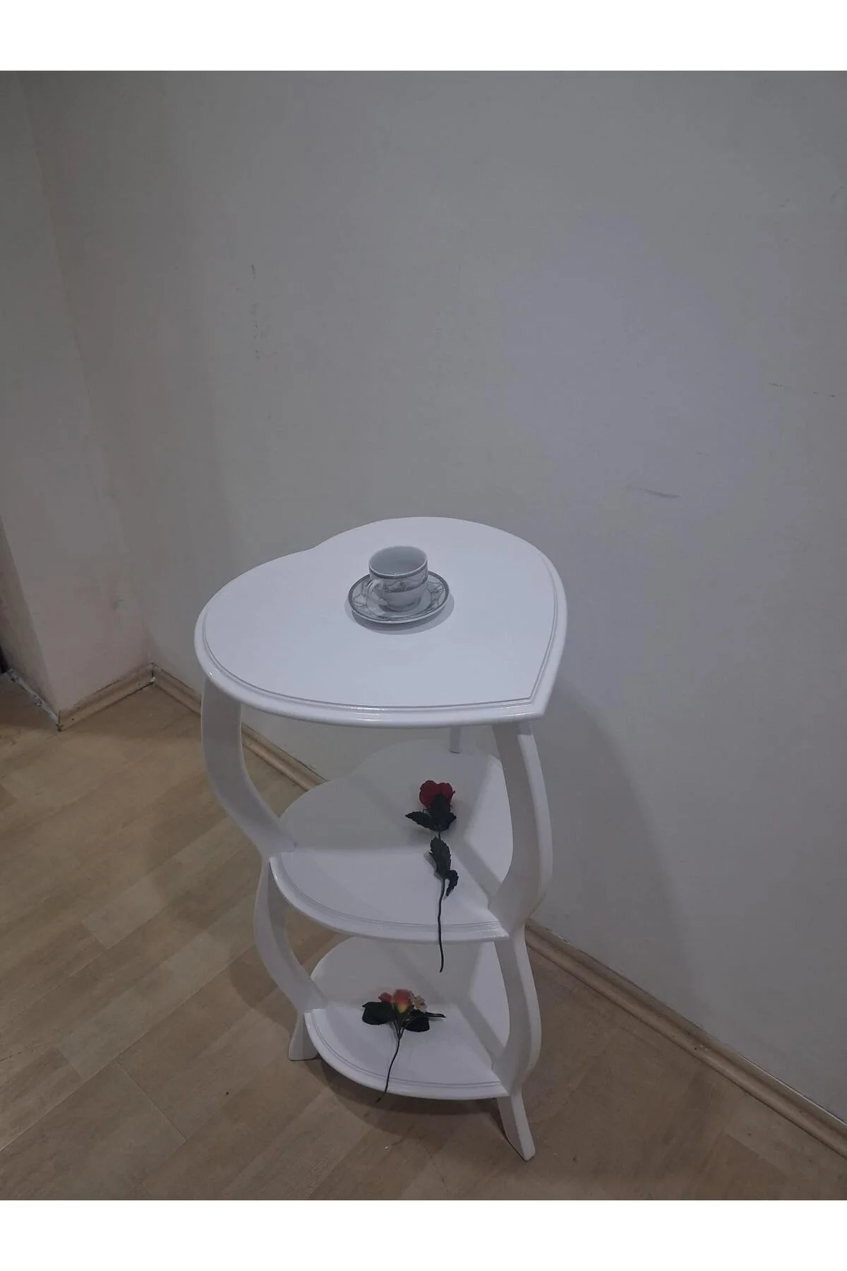 Çiçeklik Fiskos 90679 Çiçeklik Kalpli Model Mdf Parlak Ahşap Ayak Parlak Beyaz - Görsel 8