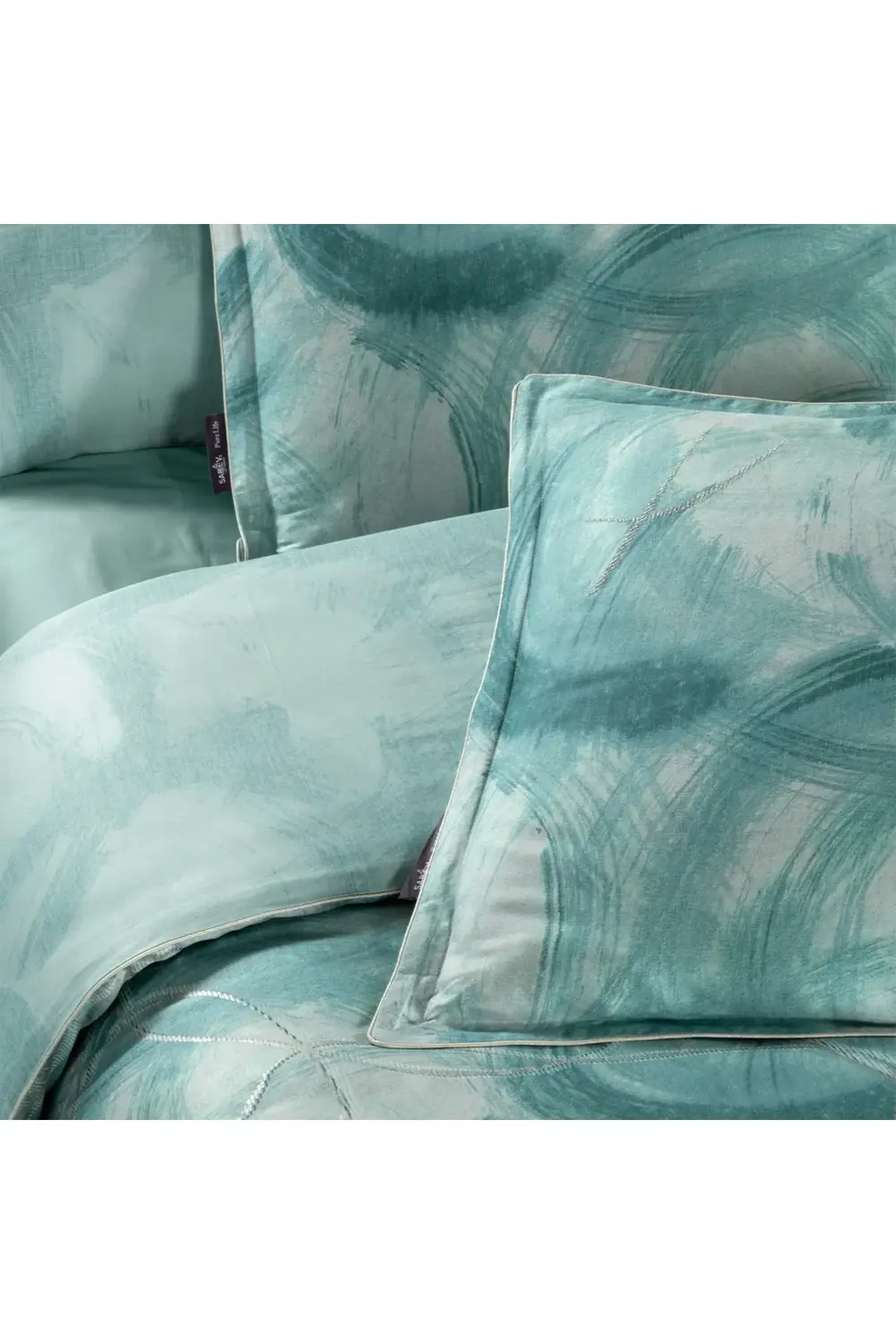 ÇİFT KİŞİLİK DEBRİNA MİNT 300 TC PAMUK SATEN NEVRESİM TAKIMI