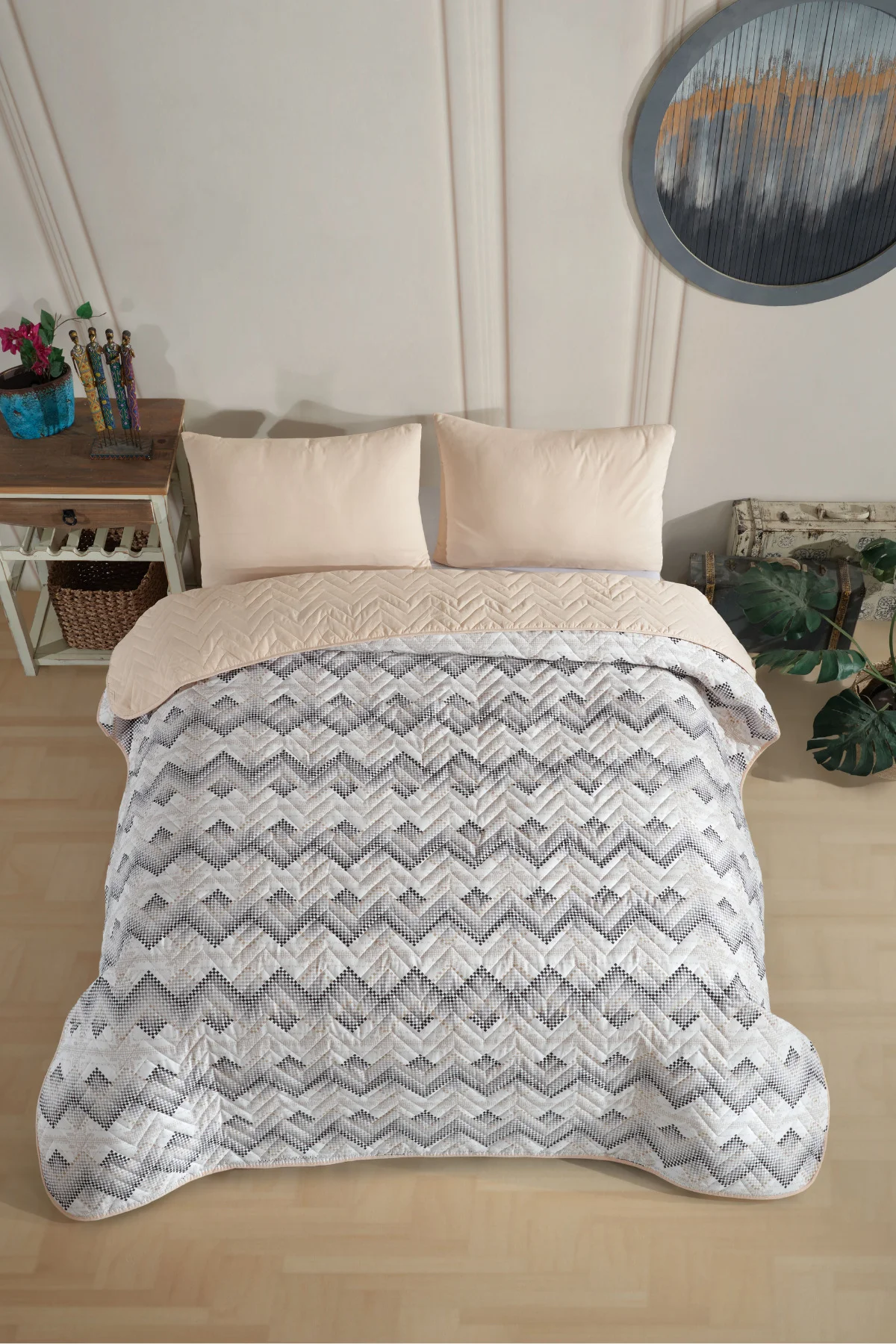 Çift Kişilik Desenli Kapitone Çift Taraflı Renkli Pike Yatak Örtüsü Takımı 200x230 cm (Çarşafsız)