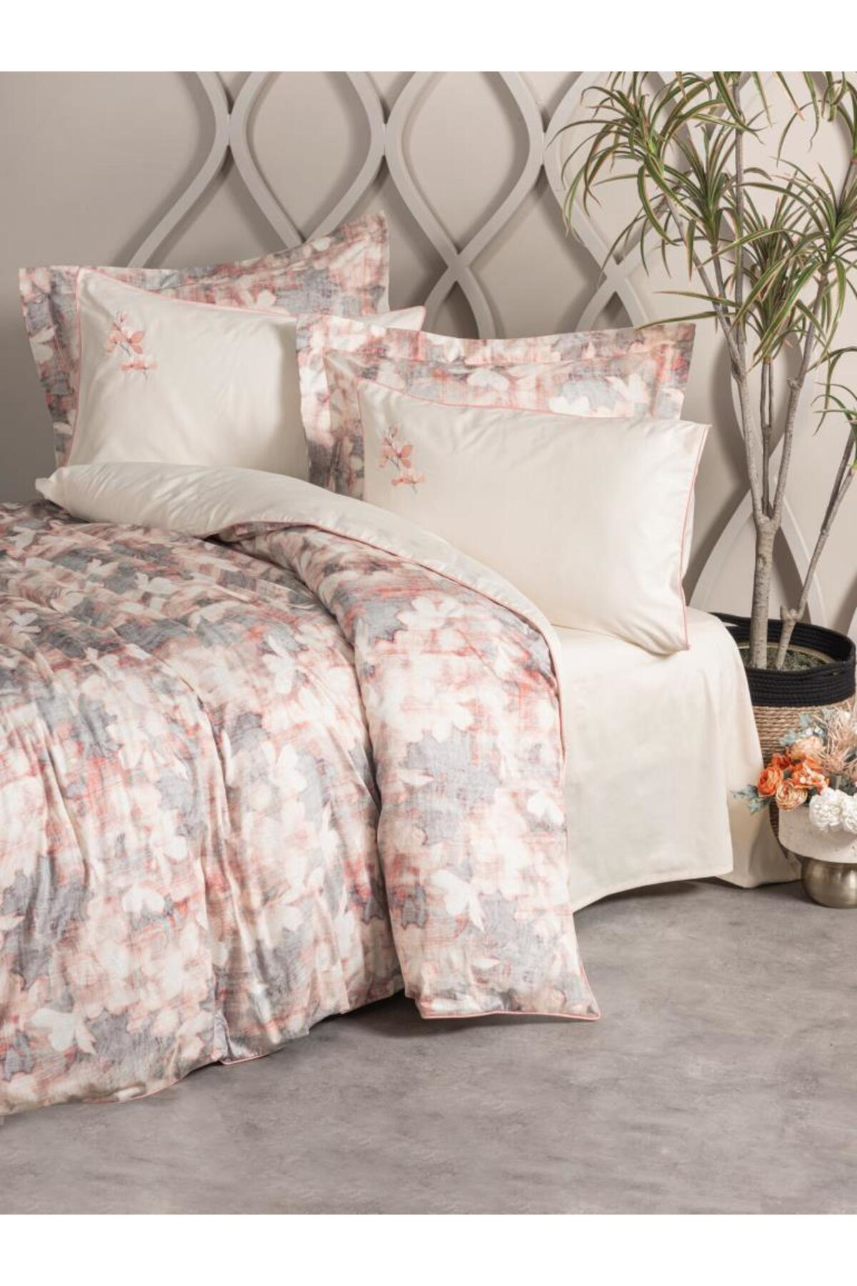 Byr Çift Kişilik Elit Saten Nev Takımı Layana Pembe