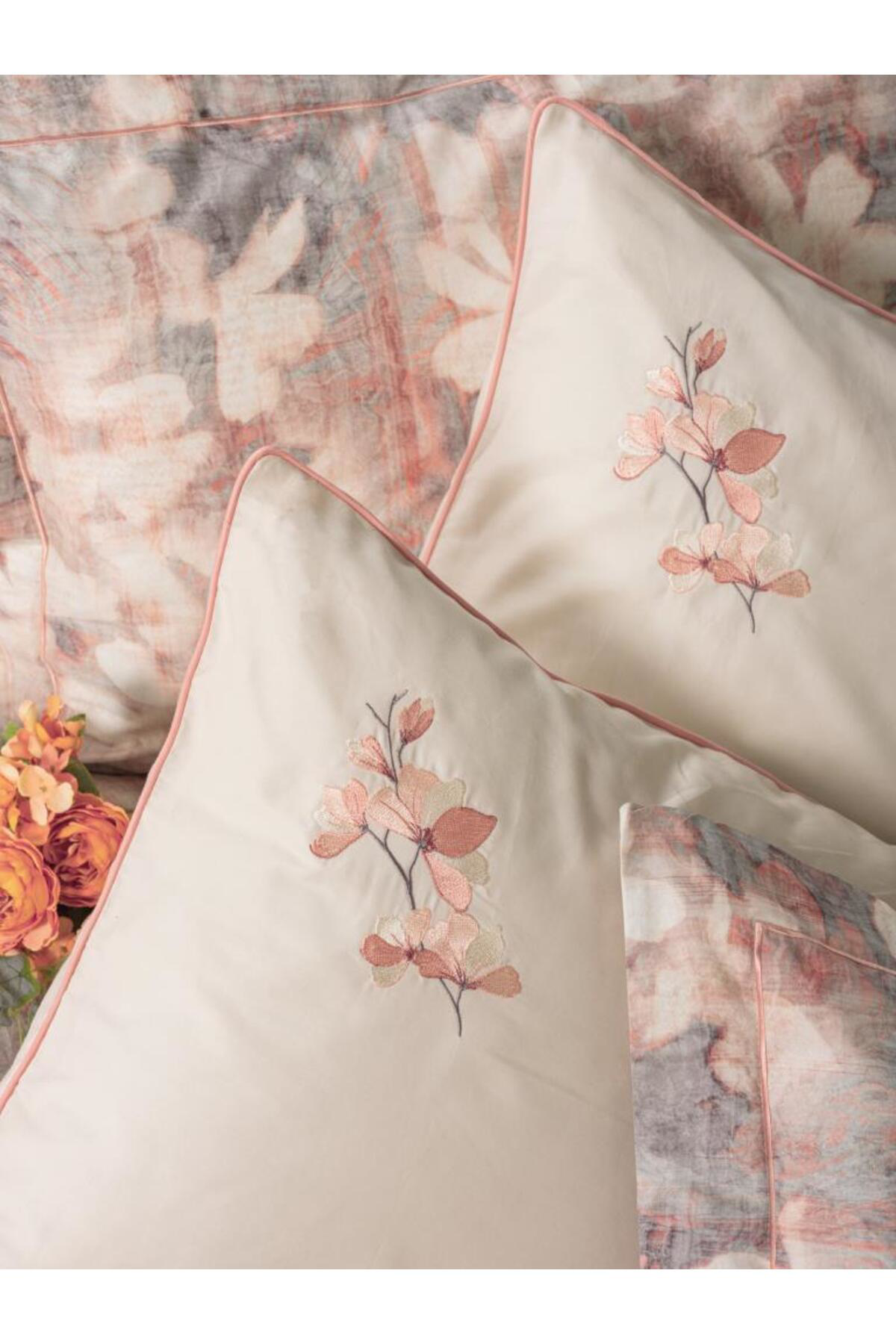 Byr Çift Kişilik Elit Saten Nev Takımı Layana Pembe